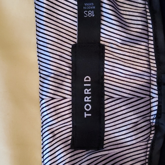 Dress pants - Picture 4 of 5